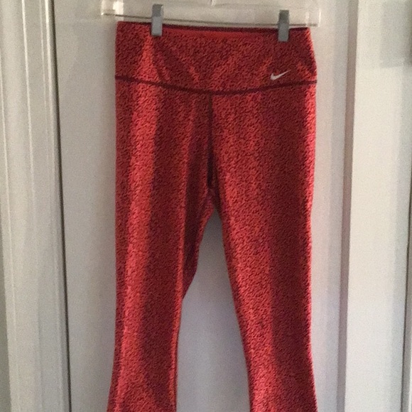 Nike Dri Fit Capri leggings